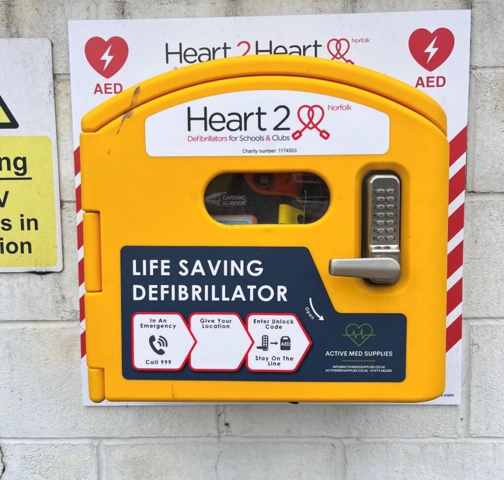 Heart 2 Heart Defibrillator cabinet
